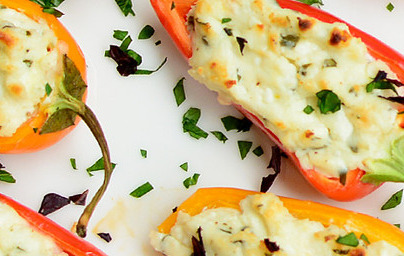 LCHF пълнени чушки със сирене LCHF пълнени чушки със сирене